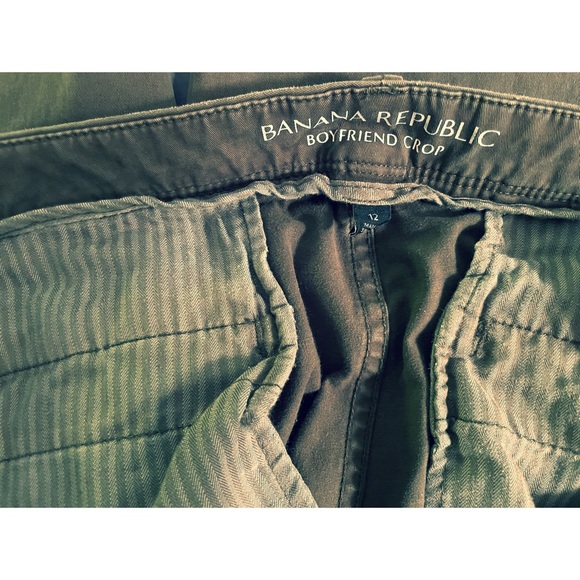 Banana Republic Boyfriend Crop Chinos - Picture 4 of 4